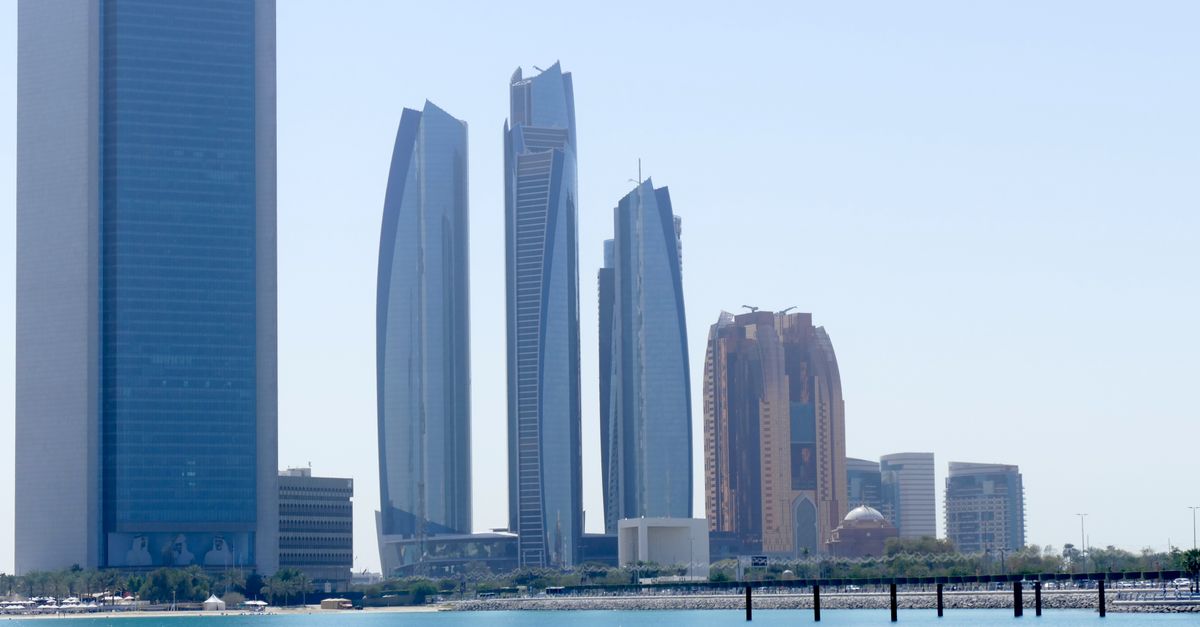 Experience Luxury in Abu Dhabi: Etihad First Apartments & Park Hyatt