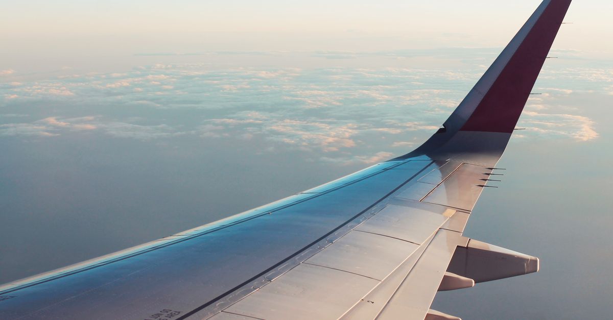 Maximize Your Points: Earning Free Flights with Rewards Cards